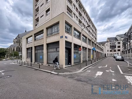 location commerce 55 m² à rouen (76000)