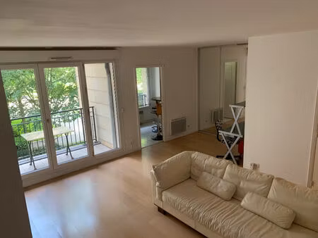 location appartement 2 pièces  53.00m²  issy