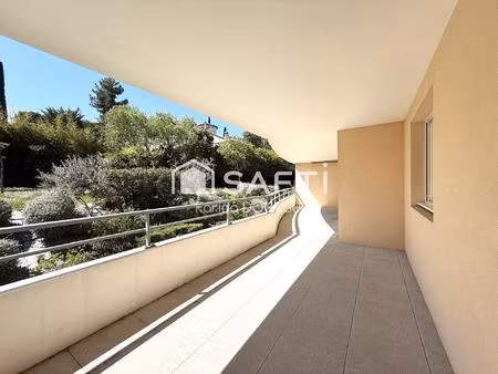 t4 récent avec terrasse 30 m² + parkings – lumineux et moderne