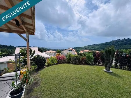maison t3  en bois  terrain plat  quartier calme.