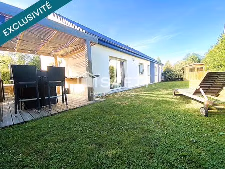 maison récente de plain-pied avec 4 chambres  un jardin clos arboré et garage