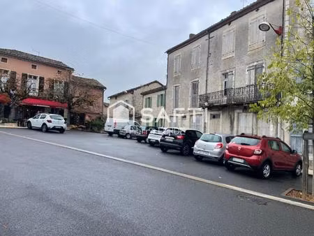 maison de village à rénover avec garage et jardin