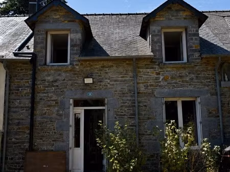 maison en pierres  2 chambres avec jardin