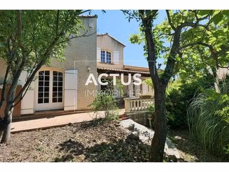 maison familiale quasi plain-pied  grand jardin & 2 garages