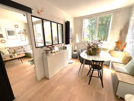 superbe appartement 3/4p au calme et exposé sud - plein centre buc !