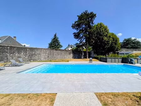 appartement t4 92m2 de standing avec piscine - proche centre de chambéry