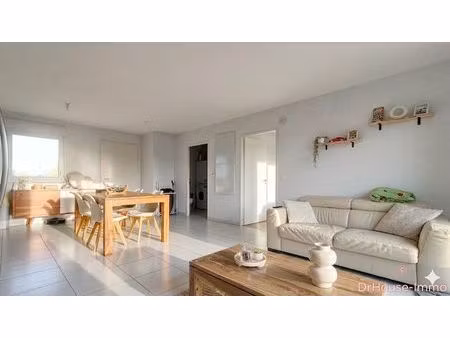 t2 42 m² résidence 2020 parking investisseur saint-médard-en-jalles