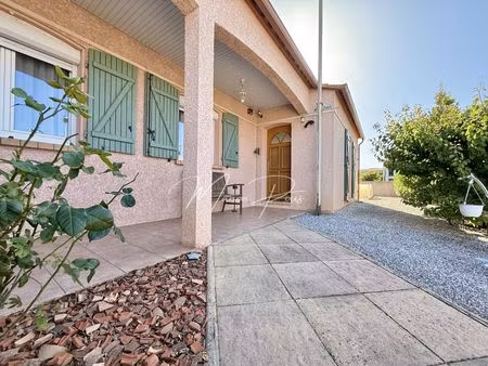 maison de plain-pied - 104 m² - 3 chambres - garage - piscine - terrain 500 m² - quartier 
