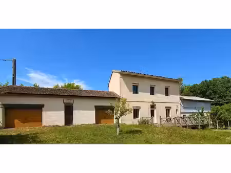 vente maison 5 pièces 142.46 m² à pauillac (33250)  110 000 €