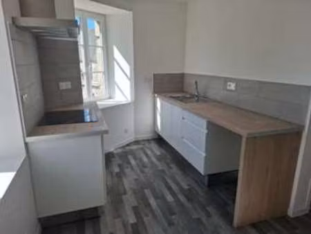 location appartement 4 pièces à trédarzec (22220) : à louer 4 pièces / 70m² trédarzec