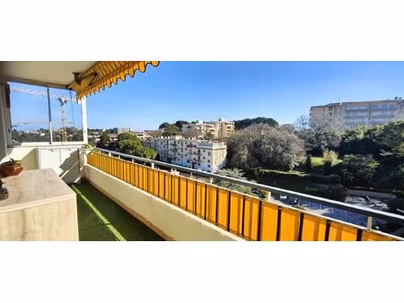 appartement antibes 3 pièces 64 m² habitable - 57.71 m2 carrez - dernier étage - parking..