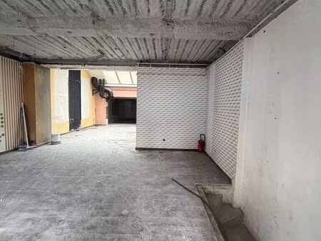 location commerce clichy 92110 225m²