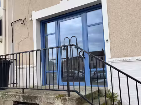 a louer   maison de bourg   2 chambres