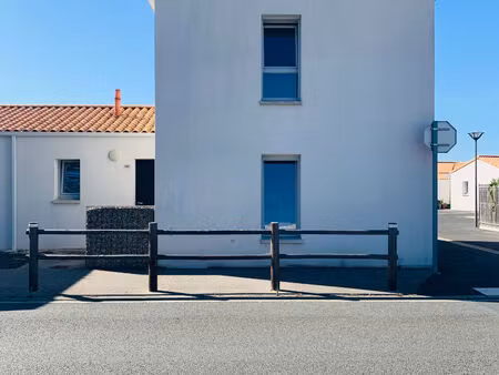 maison récente de 3 chambres  idéalement située à proximité immédiate des commerces