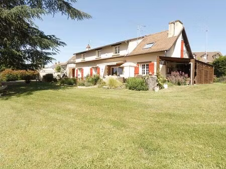 belle longère 7 pièces  à deux pas du centre