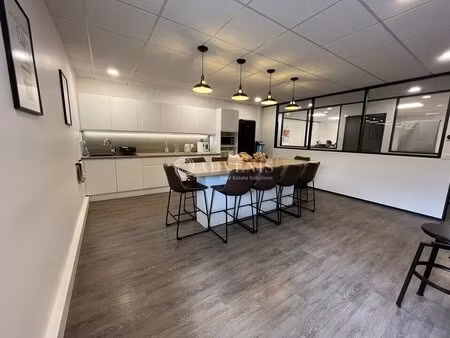 vente bureaux 381 m²