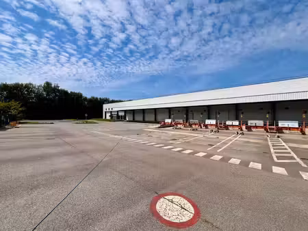 location entrepôt ferrières-en-brie 77164 3133m²