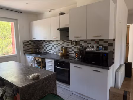 bel appartement t3 avec balcon et cave
