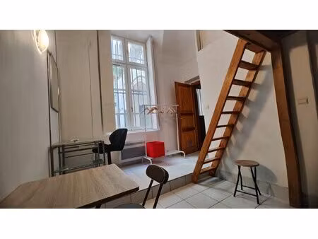 location appartement studio meuble ecusson nimes