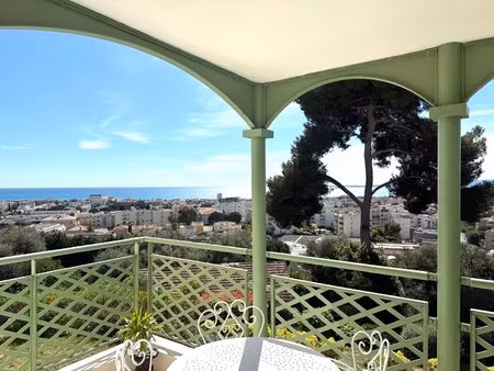 vue mer panoramique d'exception – superbe 4 pièces avec vaste terrasse  piscine à débordem