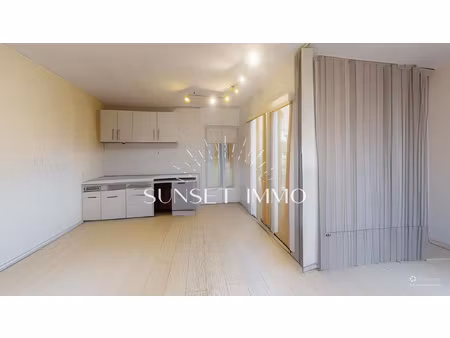 investissement - studio terrasse vue mer hypercentre