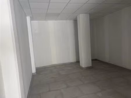 location commerce metz 92 m²