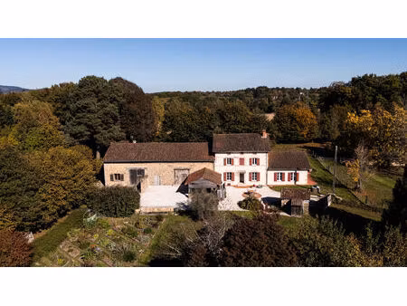 ensemble immobilier deux maisons  dépendances et parcelles