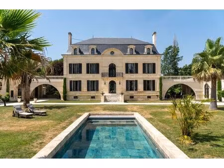vente château saint-julien-de-l'escap 23 pièces 840 m² <meta name="description" content="r