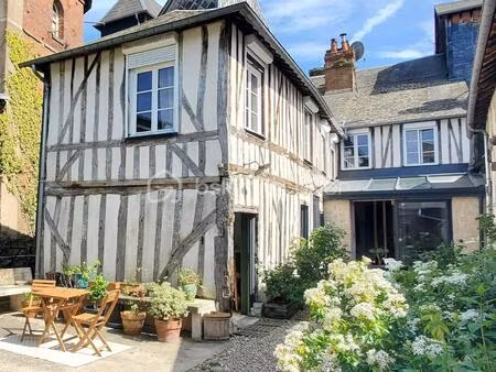 bien rare - maison au cœur du village de cormeilles avec espace extérieur