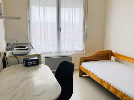 appartement 1 pièces 16 m² à louer saint-quentin 02100 ? | era immobilier