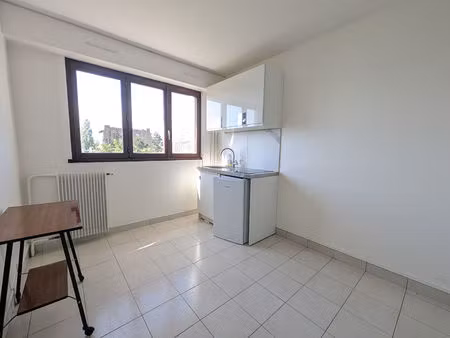 appartement 1 pièces 9 m² à louer fontenay-sous-bois 94120 ? | era immobilier