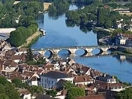 prestigieux immeuble de rapport en vente à joigny  bourgogne-franche-comté