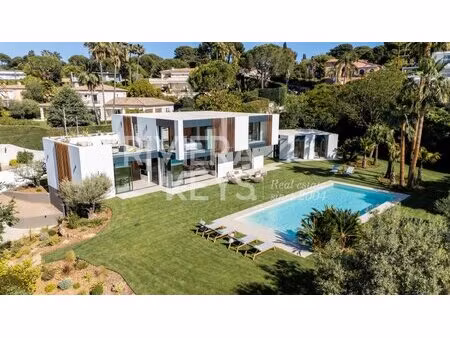 cap d'antibes : exceptionnelle villa contemporaine neuve à quelques pas de l'hôtel du...