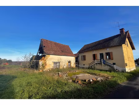 maison à rénover à vendre  à 5 minutes de gourdon.