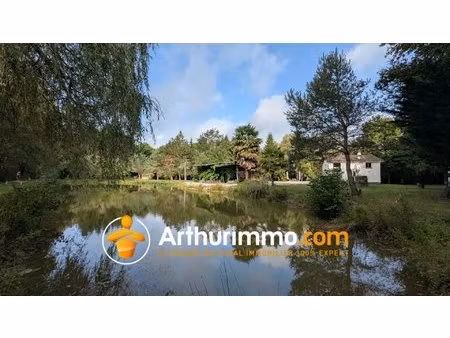 maison surelever avec étang et 2 9 hectares