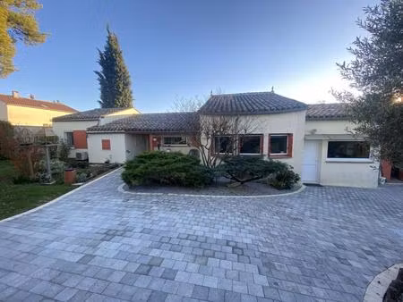 pradines  double-maison avec vue sur la vallee