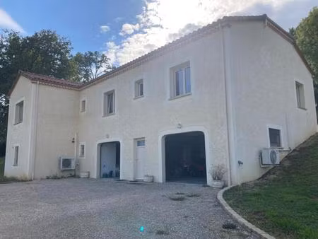 7 mn nord cahors. contemporaine de 166 m² habitables avec vue . prestations de qualité