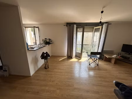 auch  proche mairie  t2 56m2