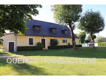 nord de cahors  propriété avec grange et piscine sur 7322m² de terrain