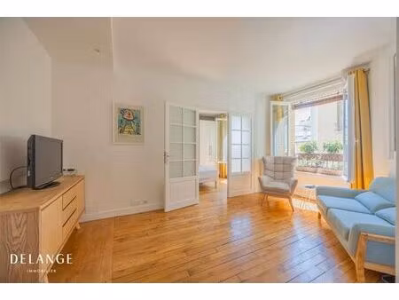 appartement de luxe de 2 pièces en vente à montmartre  abbesses  grandes-carrières  paris 