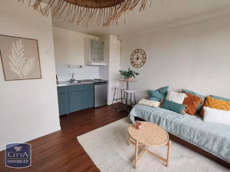 appartement à louer 1 pièce 26.58 m² - valenciennes (59) - 450€