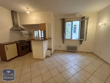 appartement à louer 2 pièces 37.53 m² - salon-de-provence (13) - 635€