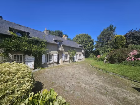 longère à rénover  7000m2 de parcelles arborées