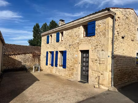 vente maison 3 pièces 81 m² à rioux (17460)  142 500 €