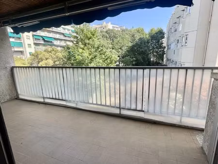 appartement lumineux avec terrasse - marseille 8ème