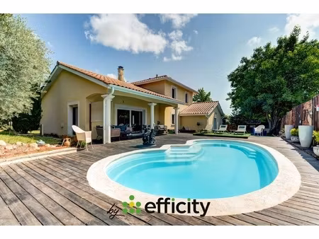 maison 6 pièces - 183 m²