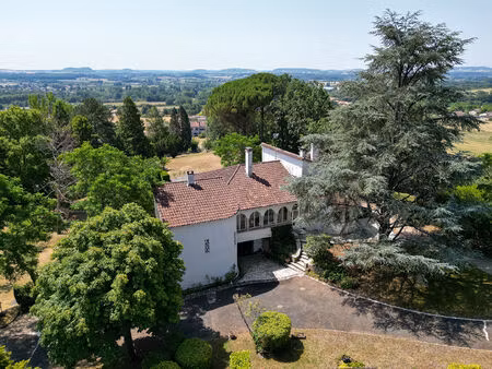 achat maison 10 pièces 210m²