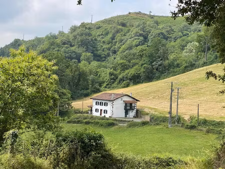 location maison 5 pièces 125 m² à ascarat (64220)