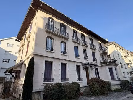 appartement à annecy (74000)
