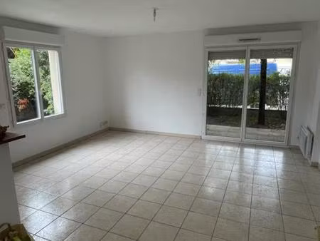location appartement 2 pièces 54m² bruges 33520